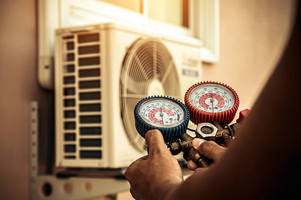 Professional Hvac Installation technician working in Mount Hermon, KY